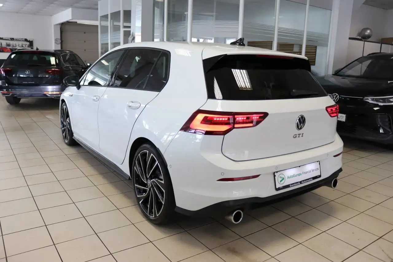 2022 Volkswagen Golf VIII GTI Black Style AHK Pano Matrix H&K, photograph 8