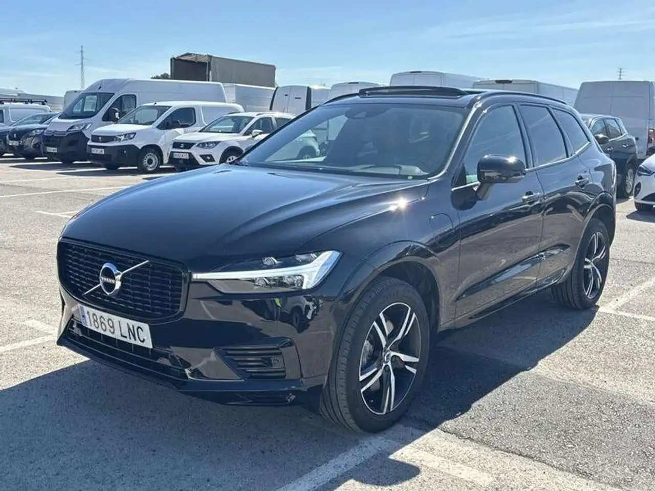 Volvo XC60 2.0 T6 AWD Recharge R-Design Auto — photo 1 of 15