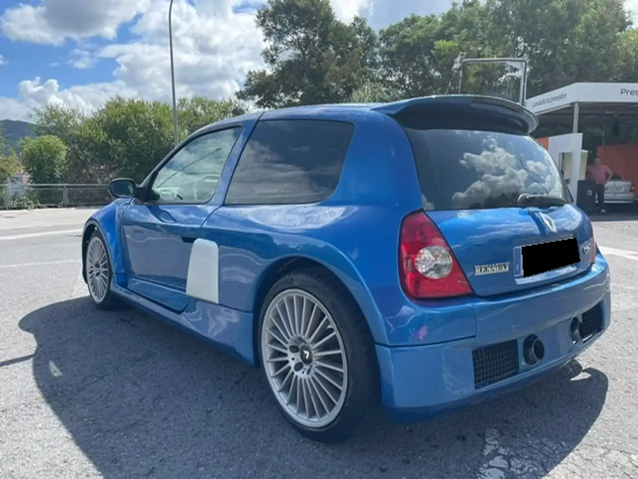Renault Clio 2.0 16v S.L. Sport Team — photo 1 of 11