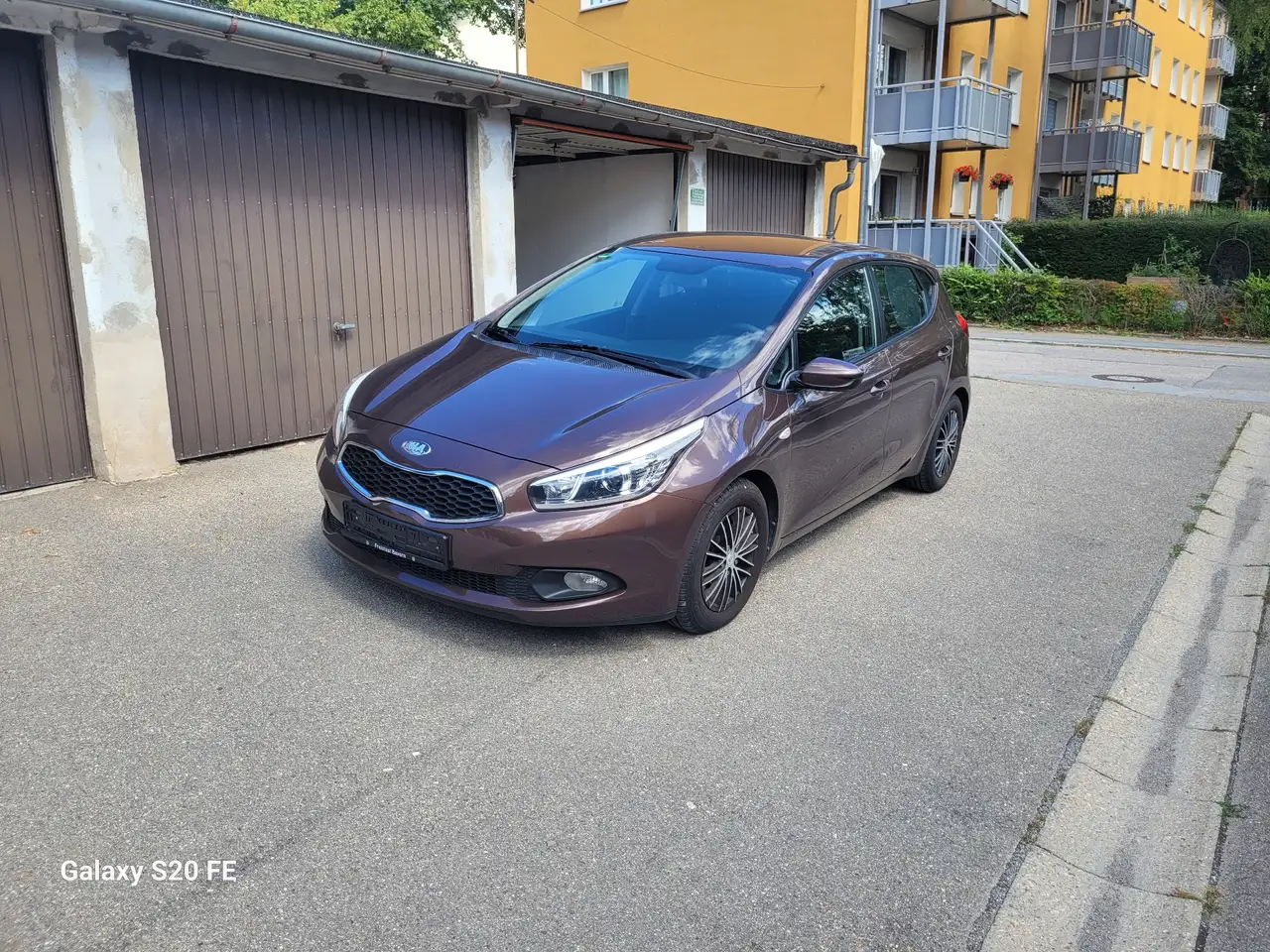Kia Ceed / cee'd 1.4 CVVT Attract — photo 1 of 10