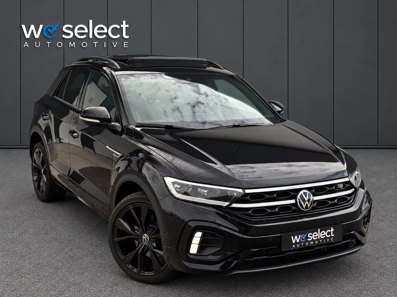 Volkswagen T-Roc 1.5 TSI R-Line Pano l Leder Stoelen l Keyles l Bea — photo 1 of 32