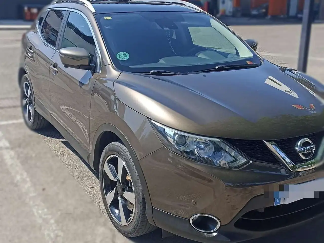 Nissan Qashqai 1.2i DIGT SS TEKNA 4X2 — photo 1 of 16