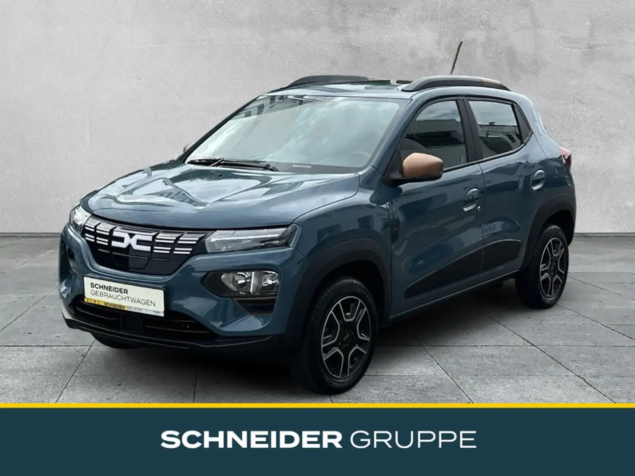 Dacia Spring EXTREME Extreme Electric 65 CCS-LADEANSCHLUSS — photo 1 of 27