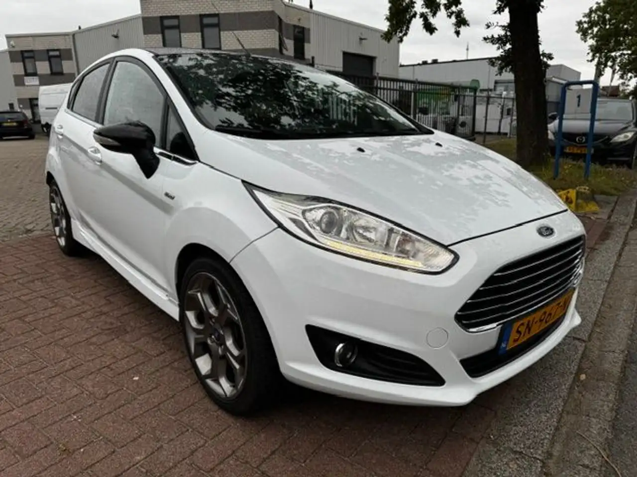 Ford Fiesta 1.0 EcoBoost 5deurs Titanium Automaat ST-Line Airc — photo 1 of 21