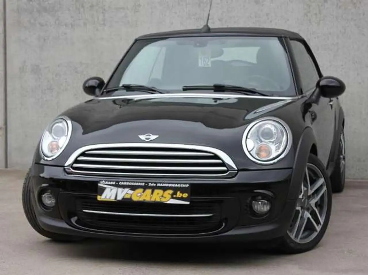 MINI Cooper Cabrio Mini Cabriolet 1.6i Cooper/navi/bluetooth — photo 1 of 19