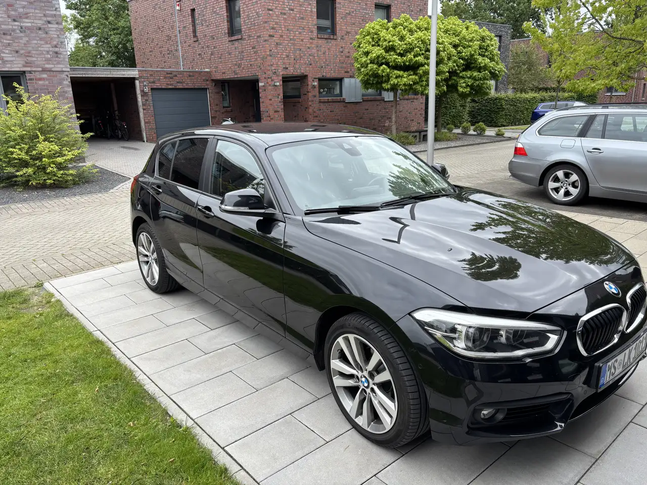 BMW 118 118d — photo 1 of 5