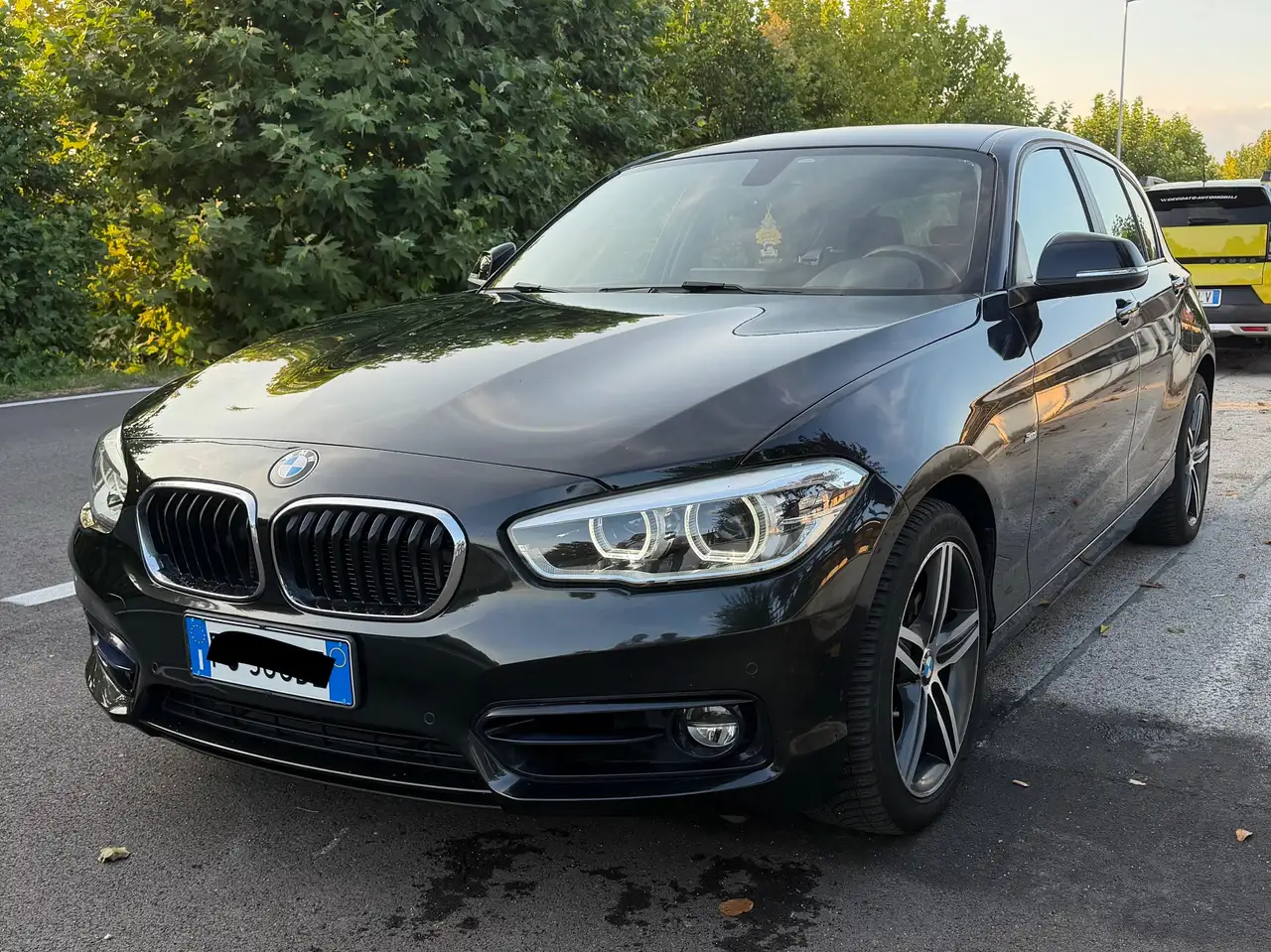 BMW 120 Serie 1 120d xdrive Sport 5p auto — photo 1 of 15