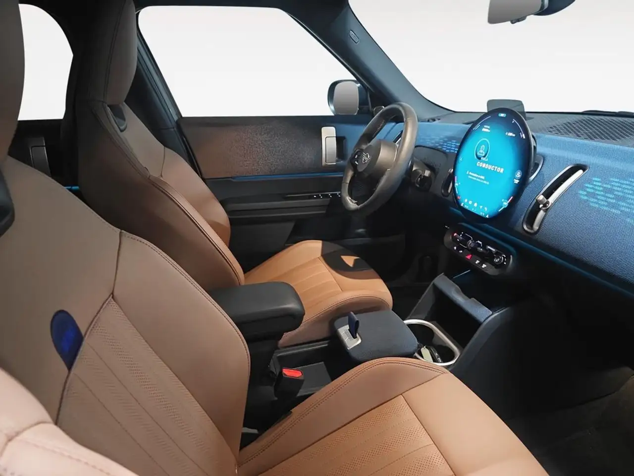2025 MINI One Countryman C Essential, photograph 12
