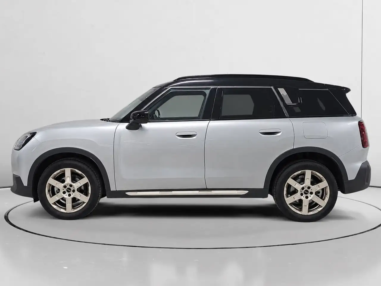 2025 MINI One Countryman C Essential, photograph 6