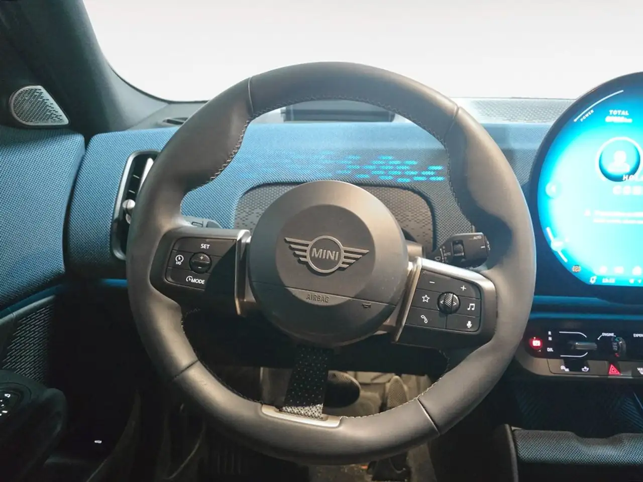 2025 MINI One Countryman C Essential, photograph 9