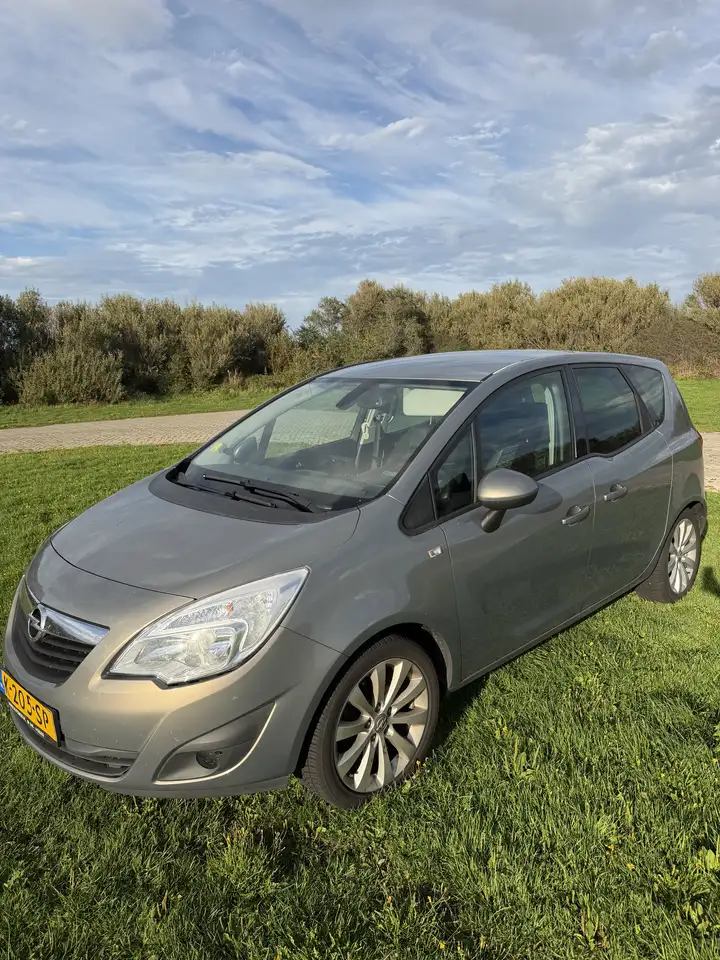 Opel Meriva 1.4 Turbo Edition — photo 1 of 9