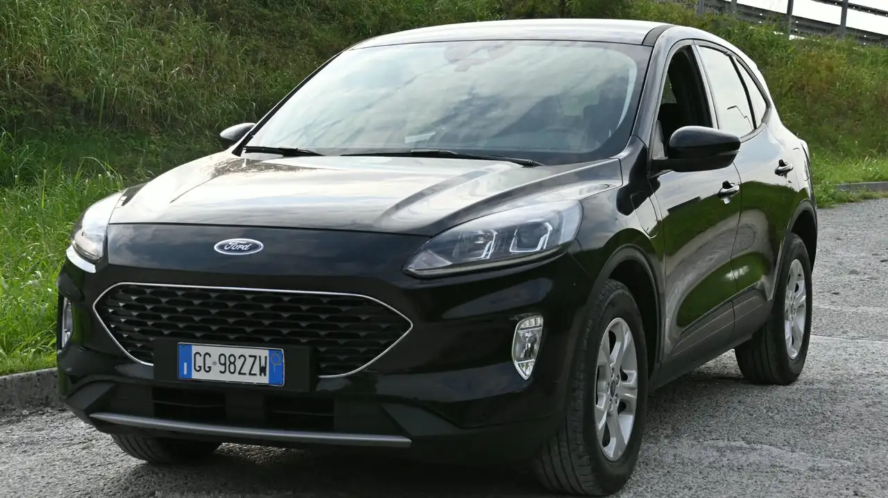 Ford Kuga Kuga III 2.5 phev Connect 2wd 225cv e-shifter — photo 1 of 15