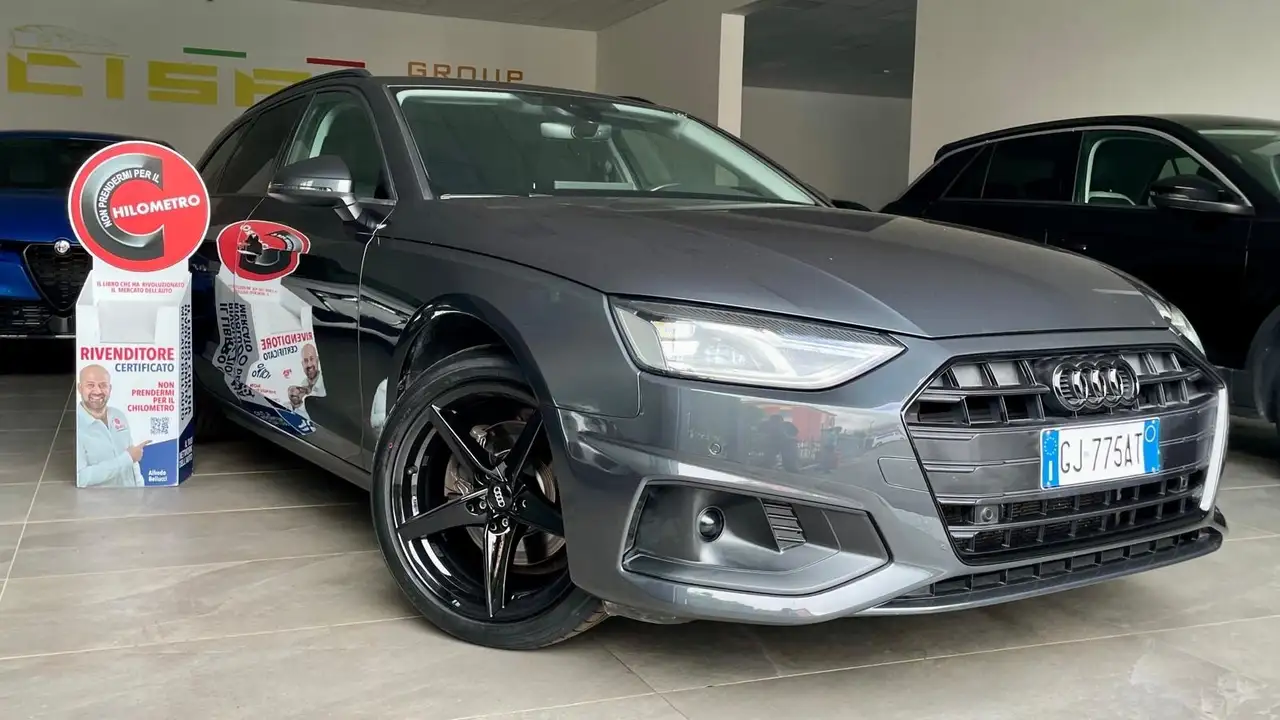 Audi A4 AUDI A4 AVANT 35 2.0 BUSINESS ADVANCED S-TRONIC TD — photo 1 of 15