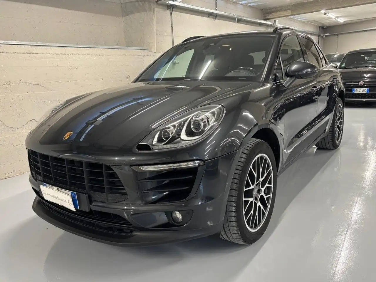 Porsche Macan 3.0 Diesel S — photo 1 of 15