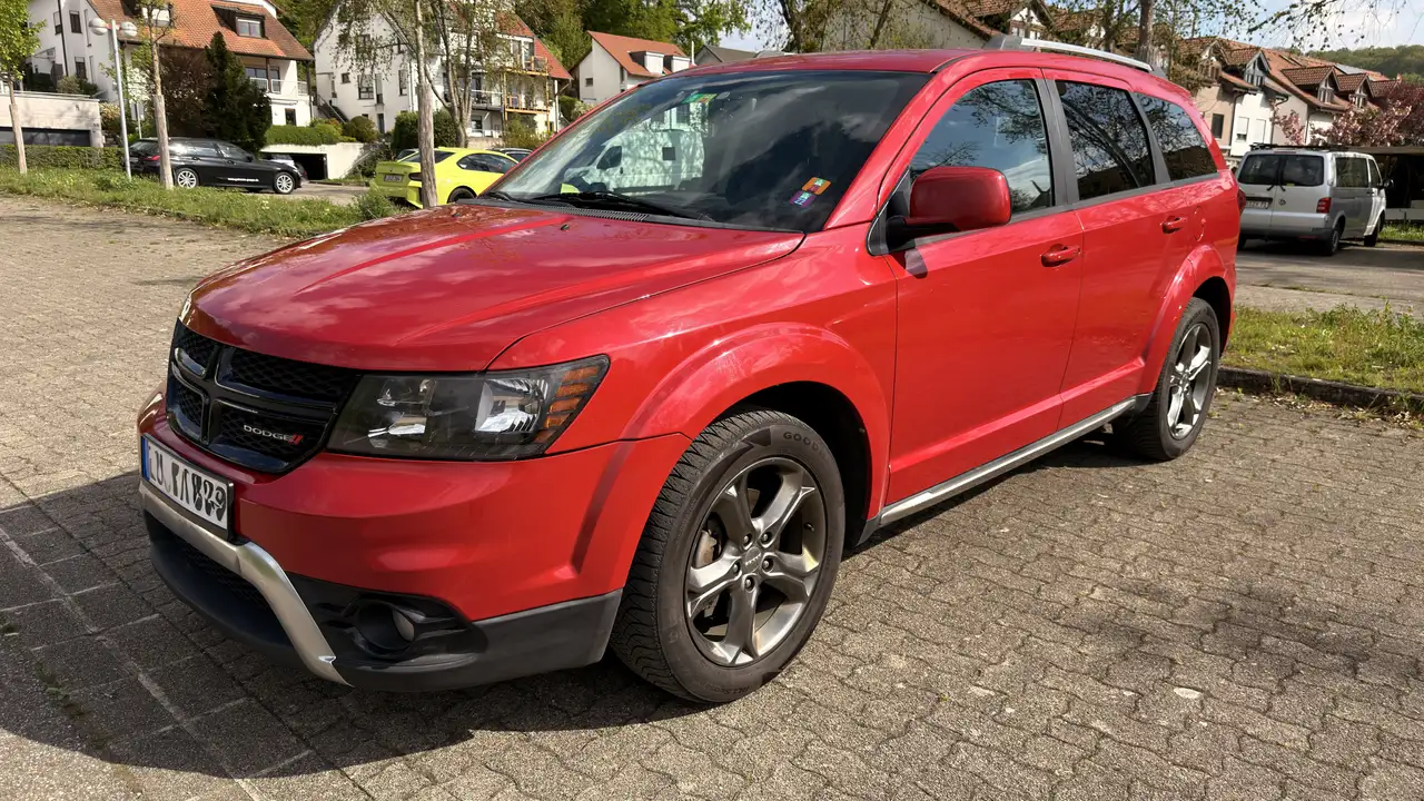 Dodge Journey 2.4 SE — photo 1 of 19