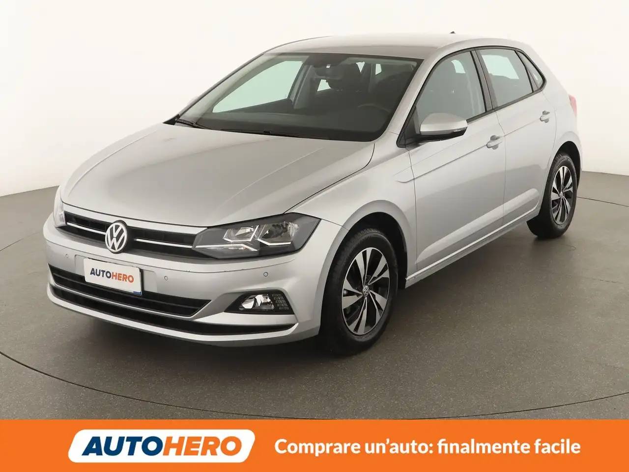 Volkswagen Polo 1.0 Comfortline 80 CV — photo 1 of 15