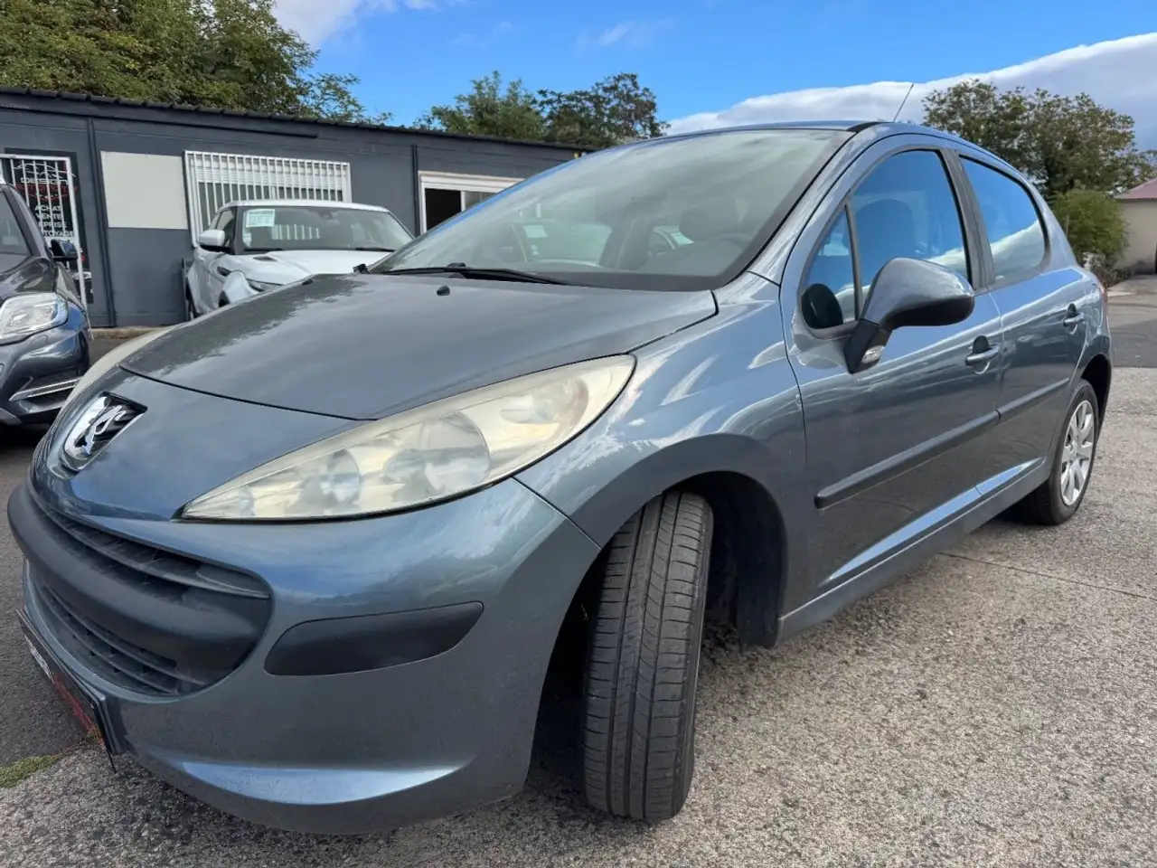 Peugeot 207 1.4 VTI 16V Trendy 5p — photo 1 of 9