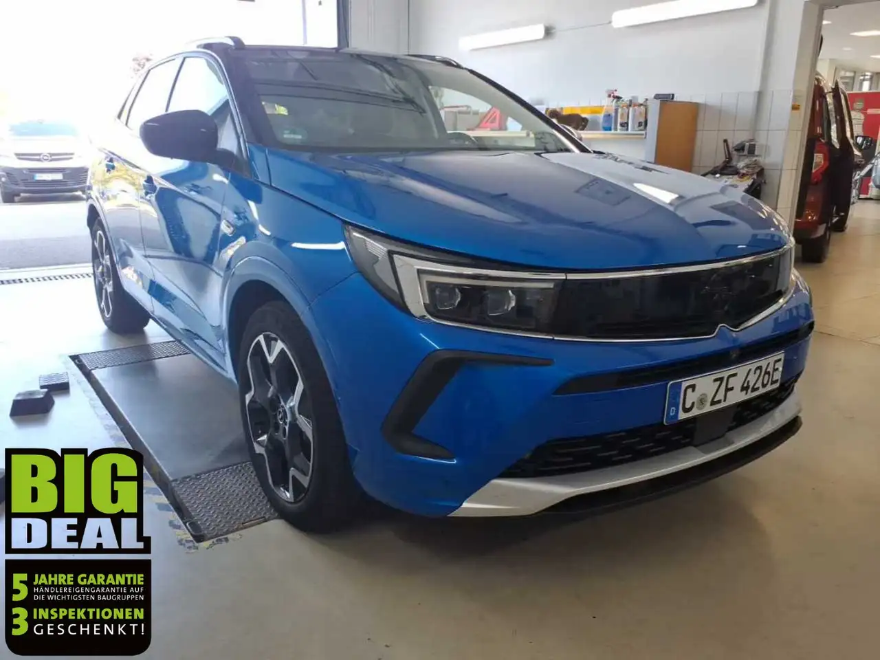Opel Grandland AT8 Plugin Ultimate 4x4 Matrix/Leder — photo 1 of 14