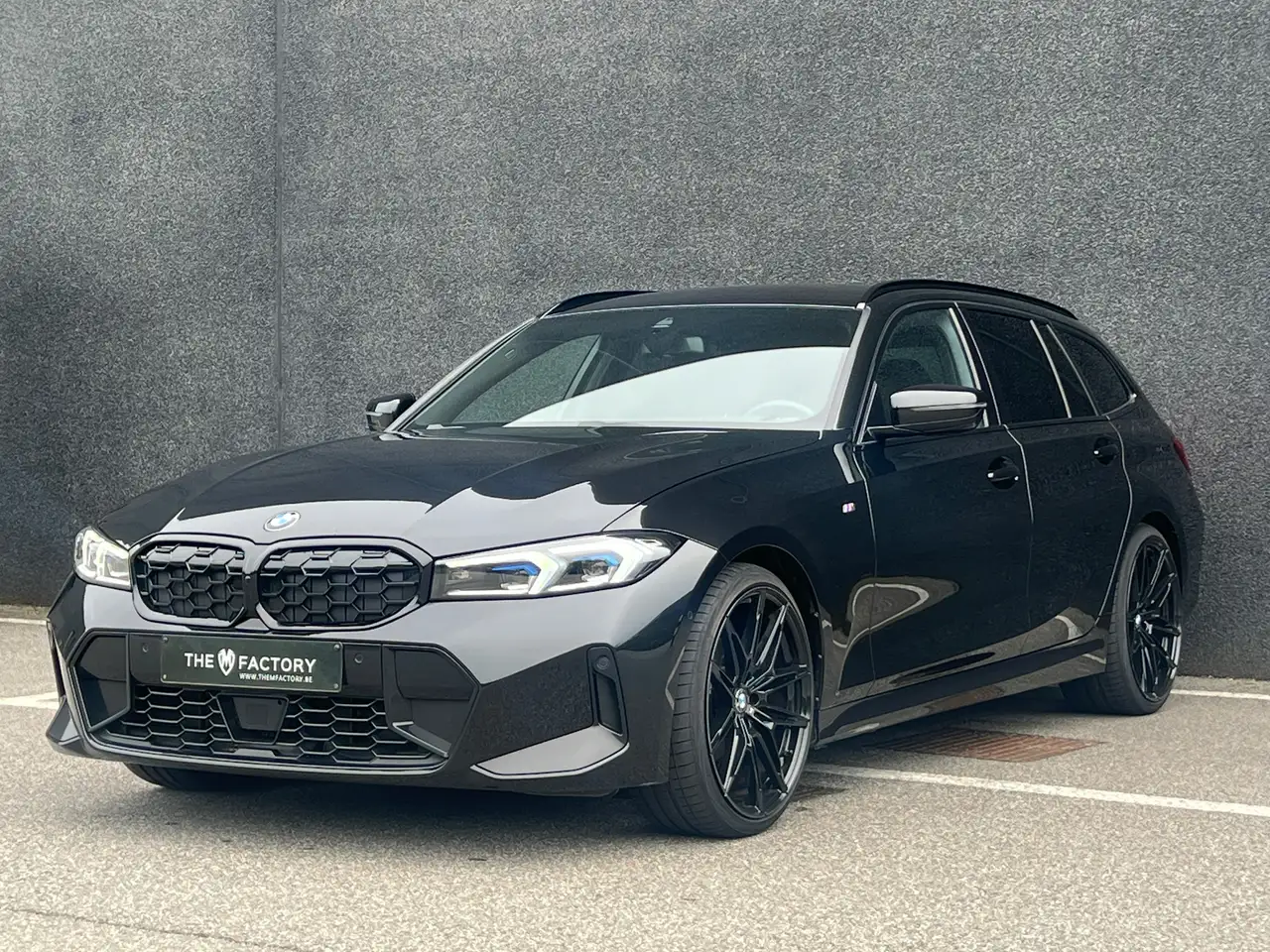 BMW 320 Touring LCI M Sport | 39.396 km | ACC | Memory | Comfort Access | Adapt. LED. — photo 1 of 33