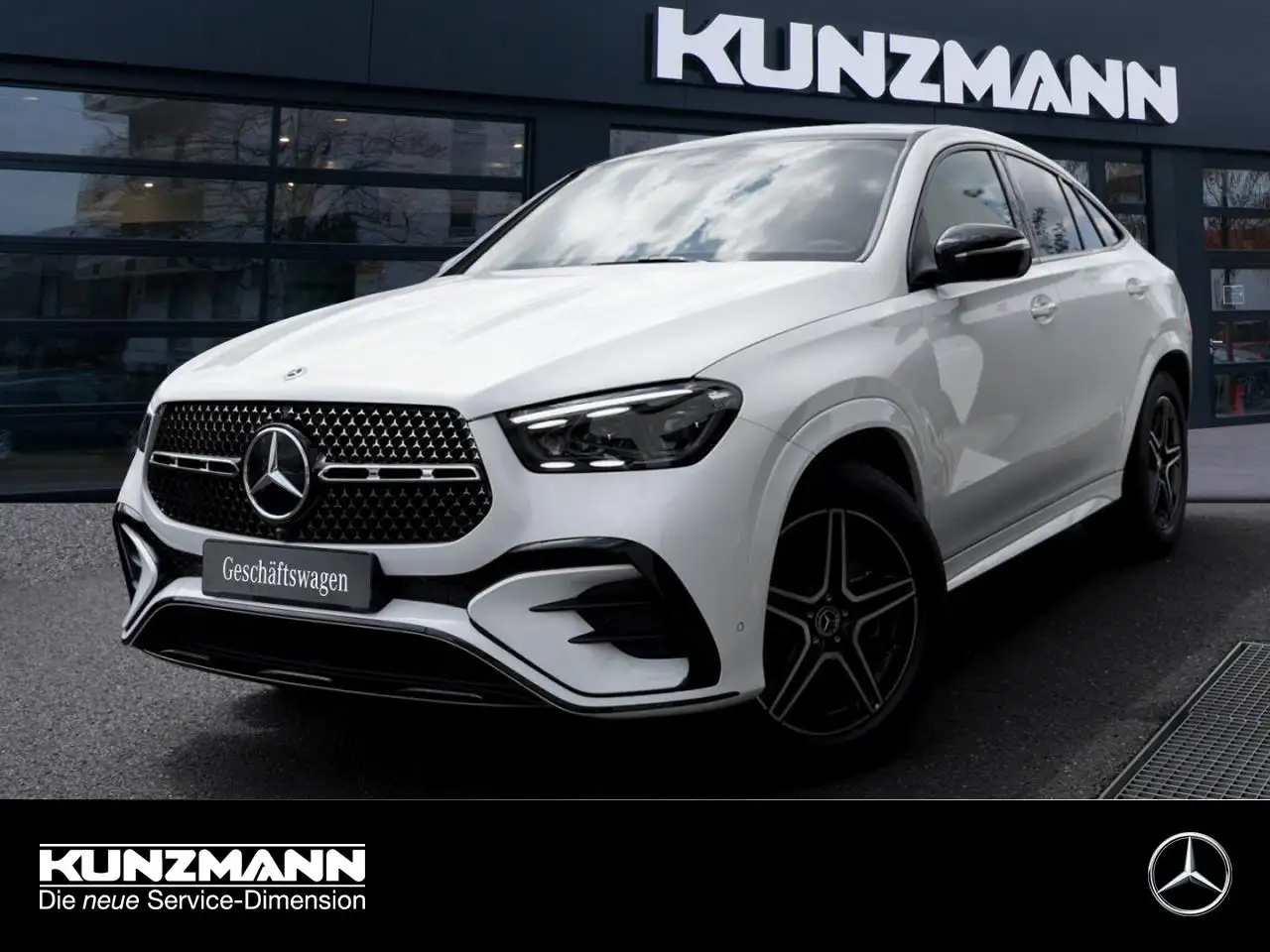 Mercedes-Benz GLE 300 d 4MATIC Coupé AMG Night Panorama 360° — photo 1 of 19