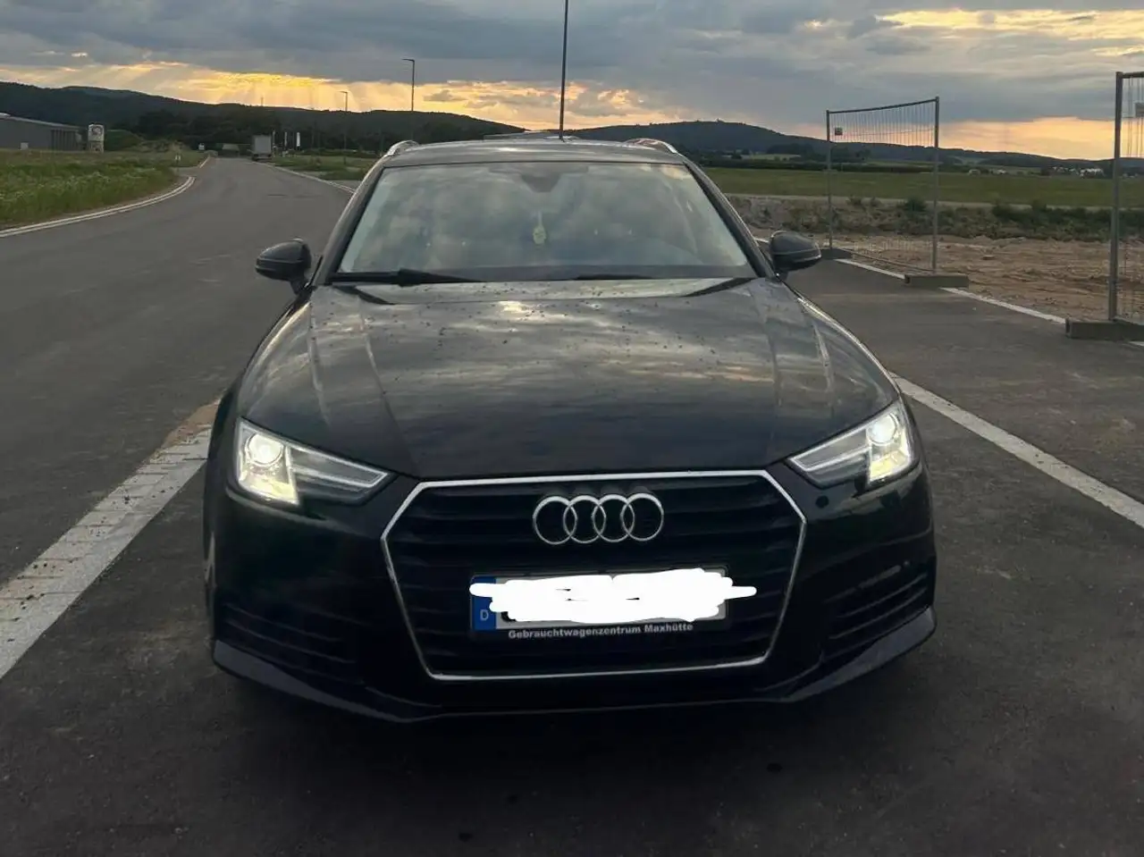 Audi A4 A4 2.0 TDI ultra S tronic — photo 1 of 13