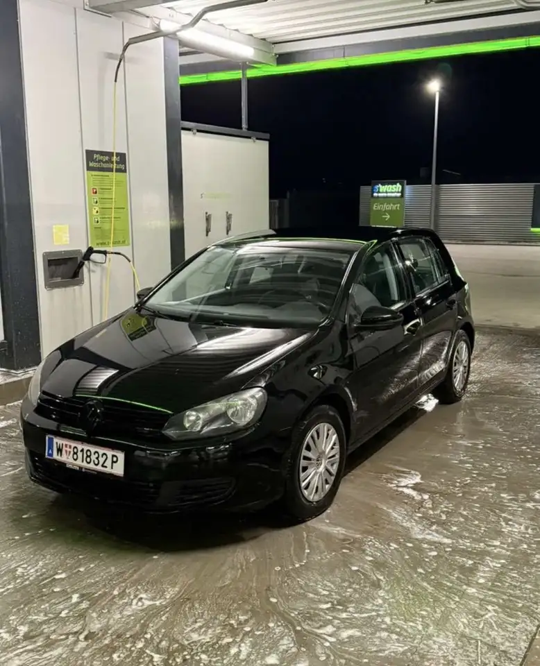 Volkswagen Golf Rabbit BMT 1,6 TDI DPF — photo 1 of 8