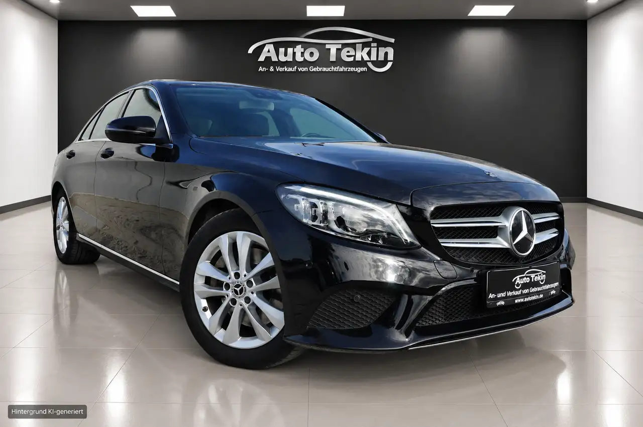 Mercedes-Benz C 300 Avantgarde 9G-Aut. |LED| |Park-Assistent| — photo 1 of 31