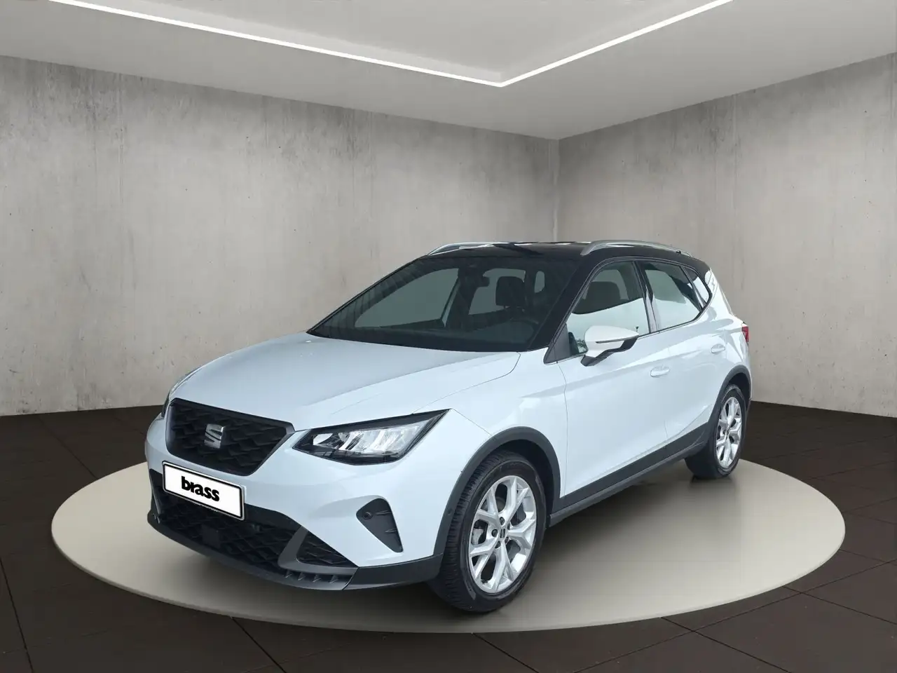 SEAT Arona 1.0 TSI FR Automatik, Winter-Paket — photo 1 of 16