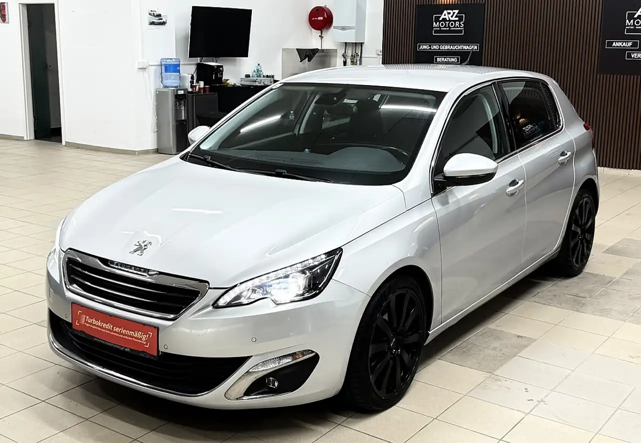 Peugeot 308 1.6 BlueHDi Allure — photo 1 of 35