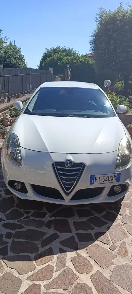 Alfa Romeo Giulietta 1.4 t. Distinctive Gpl 120cv — photo 1 of 6