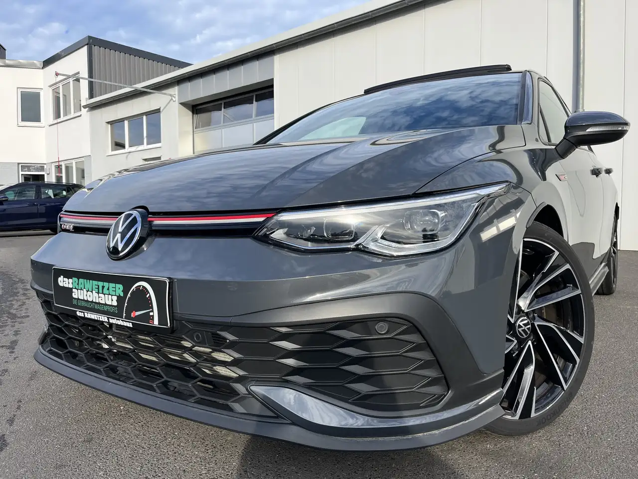 Volkswagen Golf GTI 2.0 TSI DSG Clubsport 194€ m.20% Anz. PANO N — photo 1 of 30
