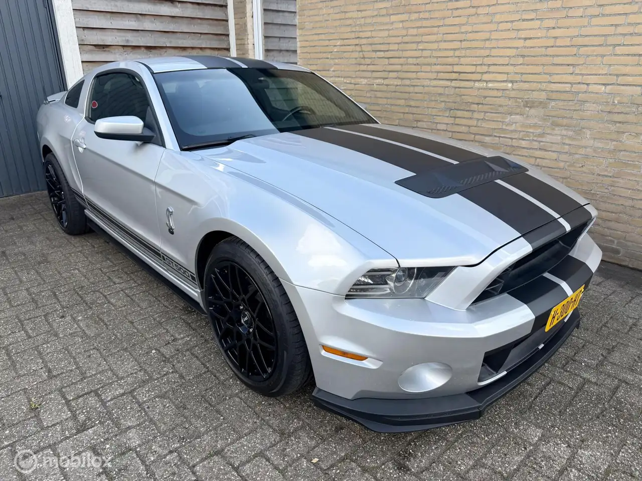 Ford Mustang Fastback 5.0 V8 418pk Shelby GT500 Clone — photo 1 of 12