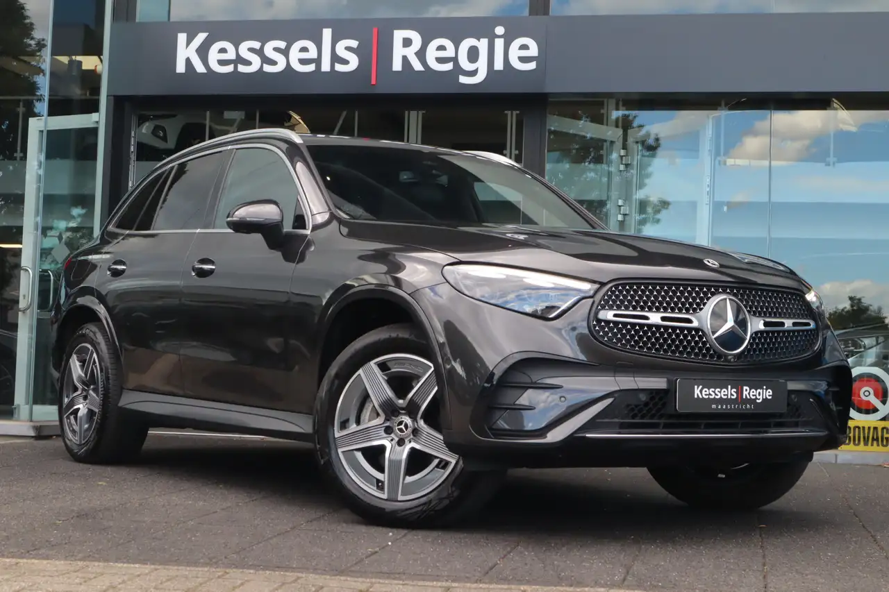 Mercedes-Benz GLC 300 300e 4MATIC AMG | Pano | Leer | Elec.trekhaak | 36 — photo 1 of 40