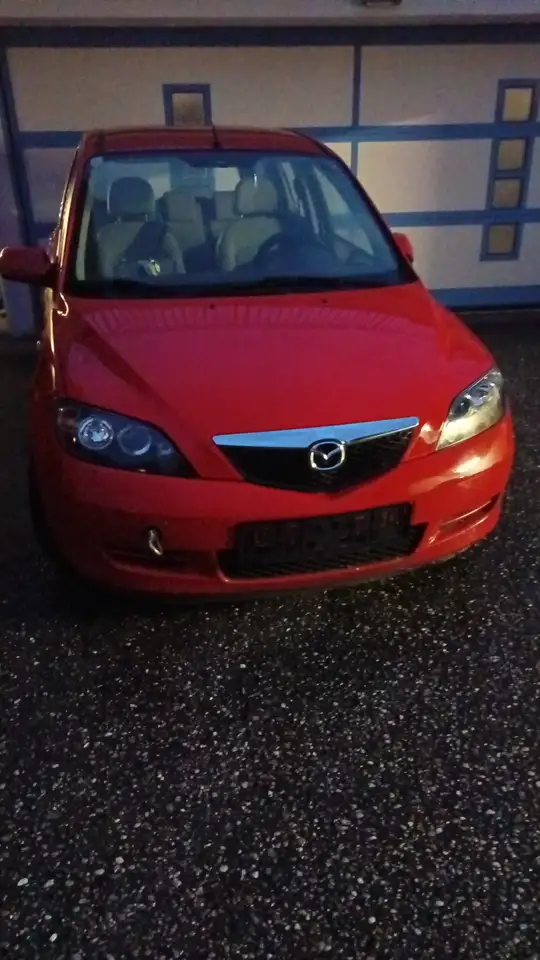 Mazda 2 1.25l Comfort — photo 1 of 2