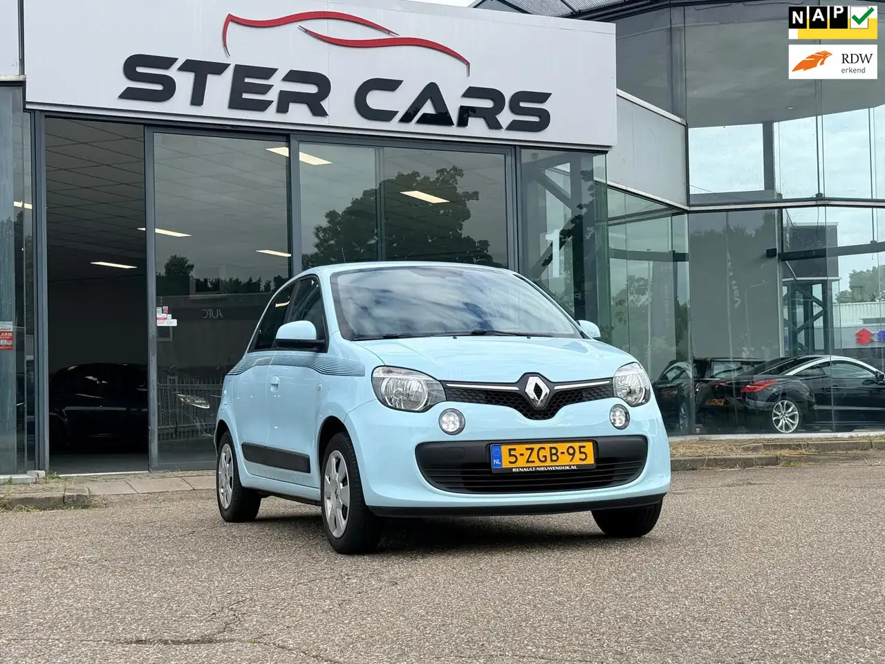 Renault Twingo 1.0 SCe Expression|1 Est eigenaal|KM 35000 NAP|Air — photo 1 of 40
