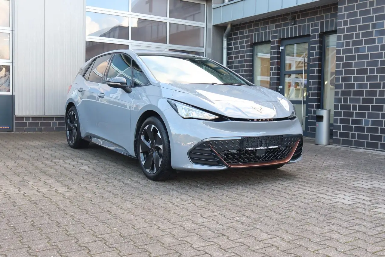 CUPRA Born 170 kW Top Zustand/Allwetterreifen — photo 1 of 40