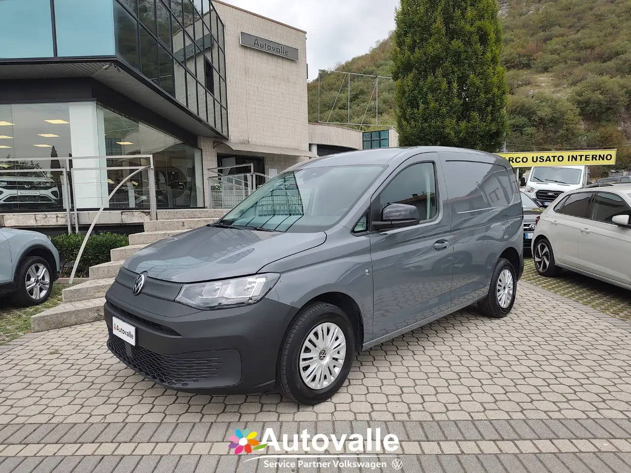 Volkswagen Caddy Cargo 2.0 TDI 75kw — photo 1 of 15