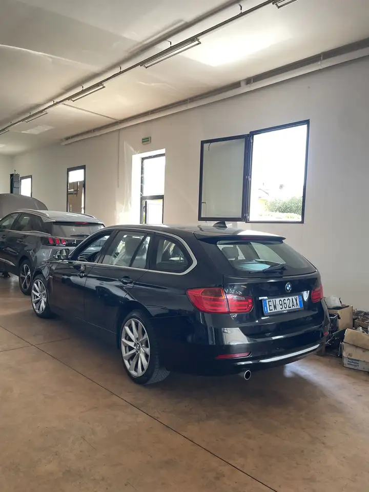 BMW 318 318d Touring Modern Automatica - MOTORE RIFATTO — photo 1 of 6