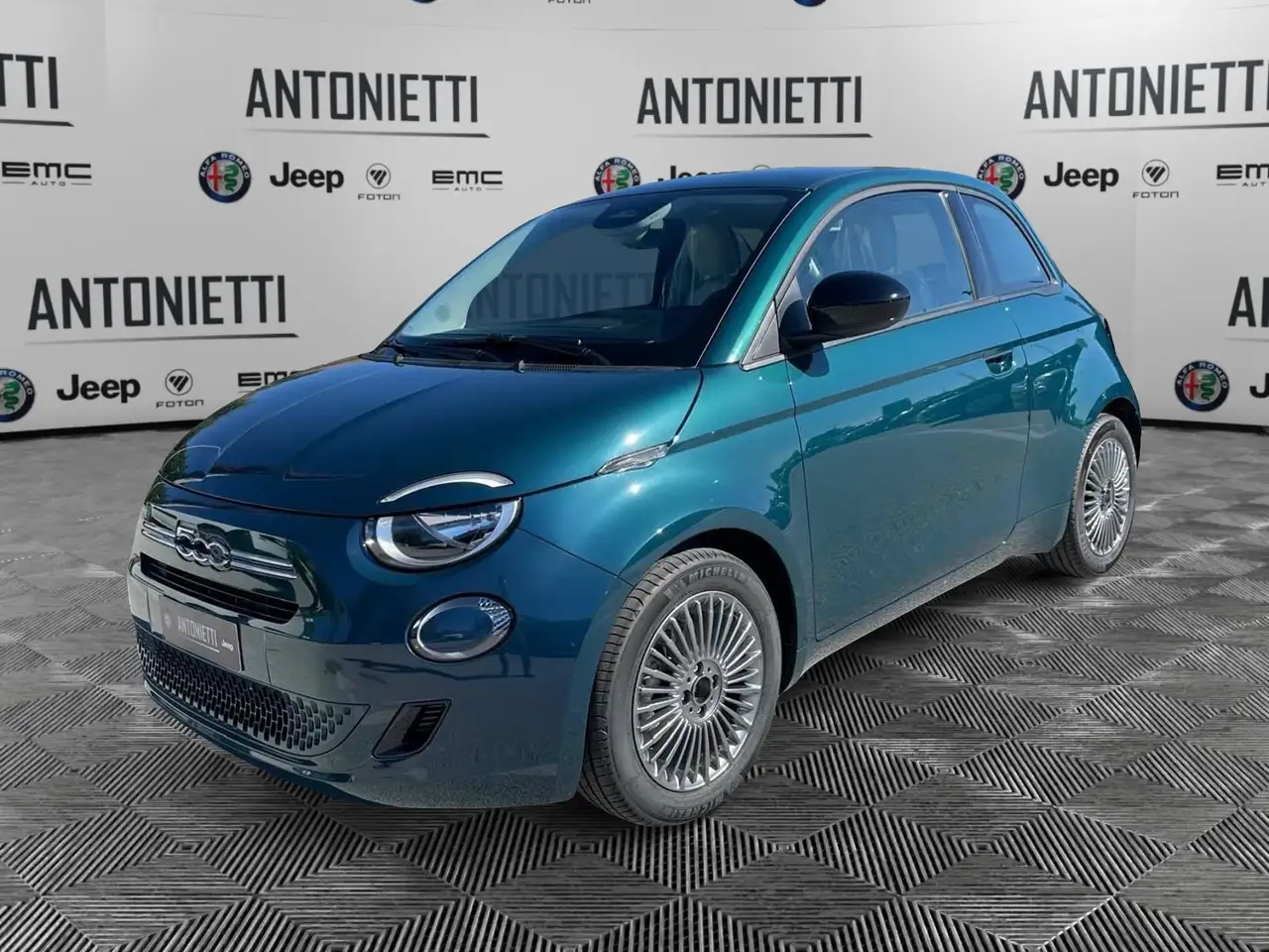 Fiat 500 500 1.0 Hybrid Icon KM ZERO — photo 1 of 15