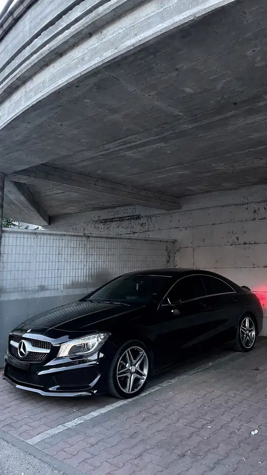 Mercedes-Benz CLA 200 d (cdi) Premium auto — photo 1 of 10