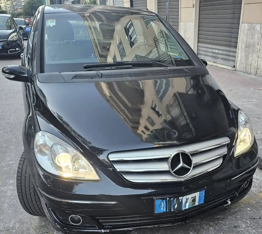 Mercedes-Benz B 180 Classe B - T245 cdi Sport — photo 1 of 12