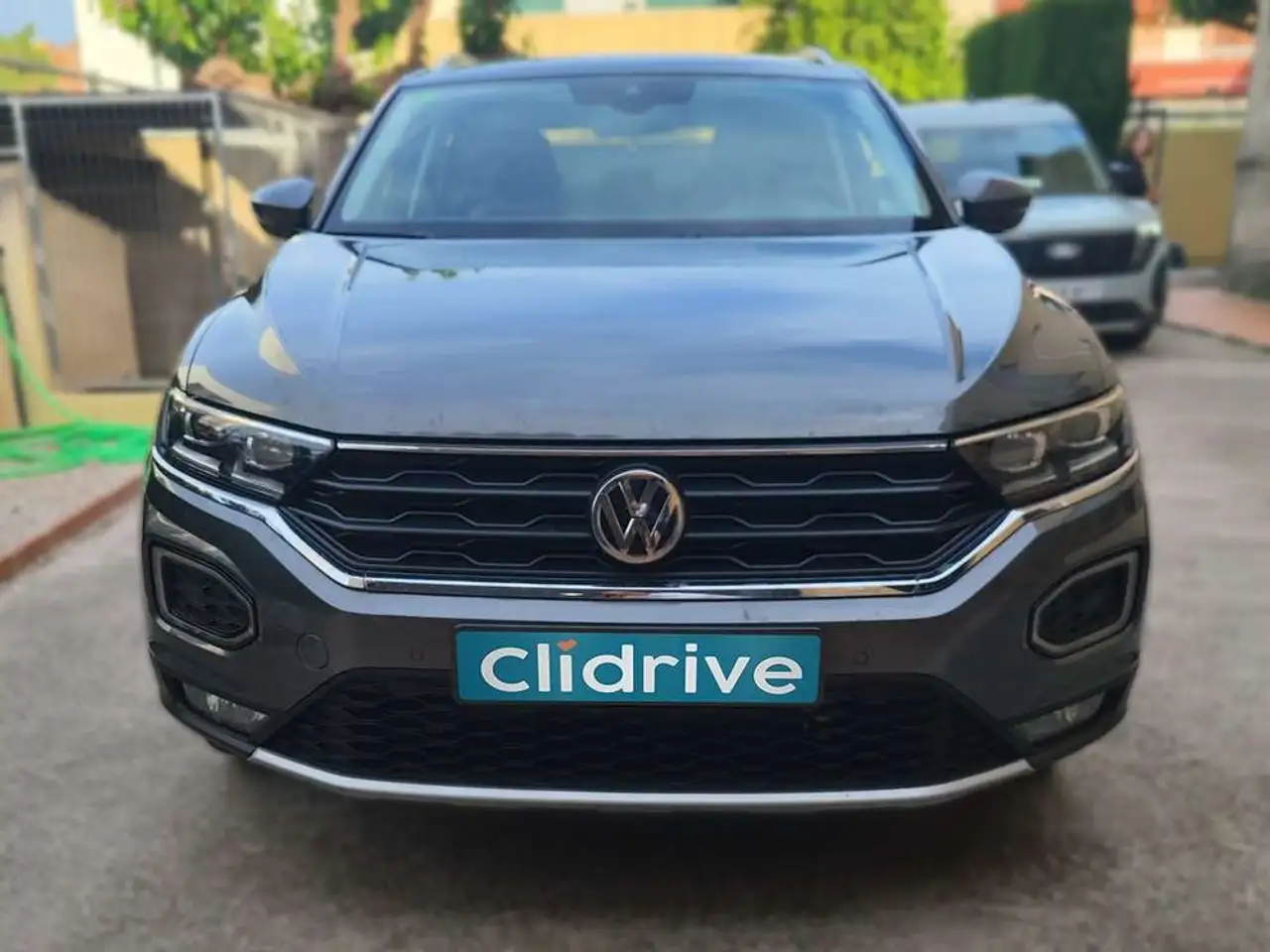 Volkswagen T-Roc 2.0TDI Sport 4Motion DSG7 — photo 1 of 12