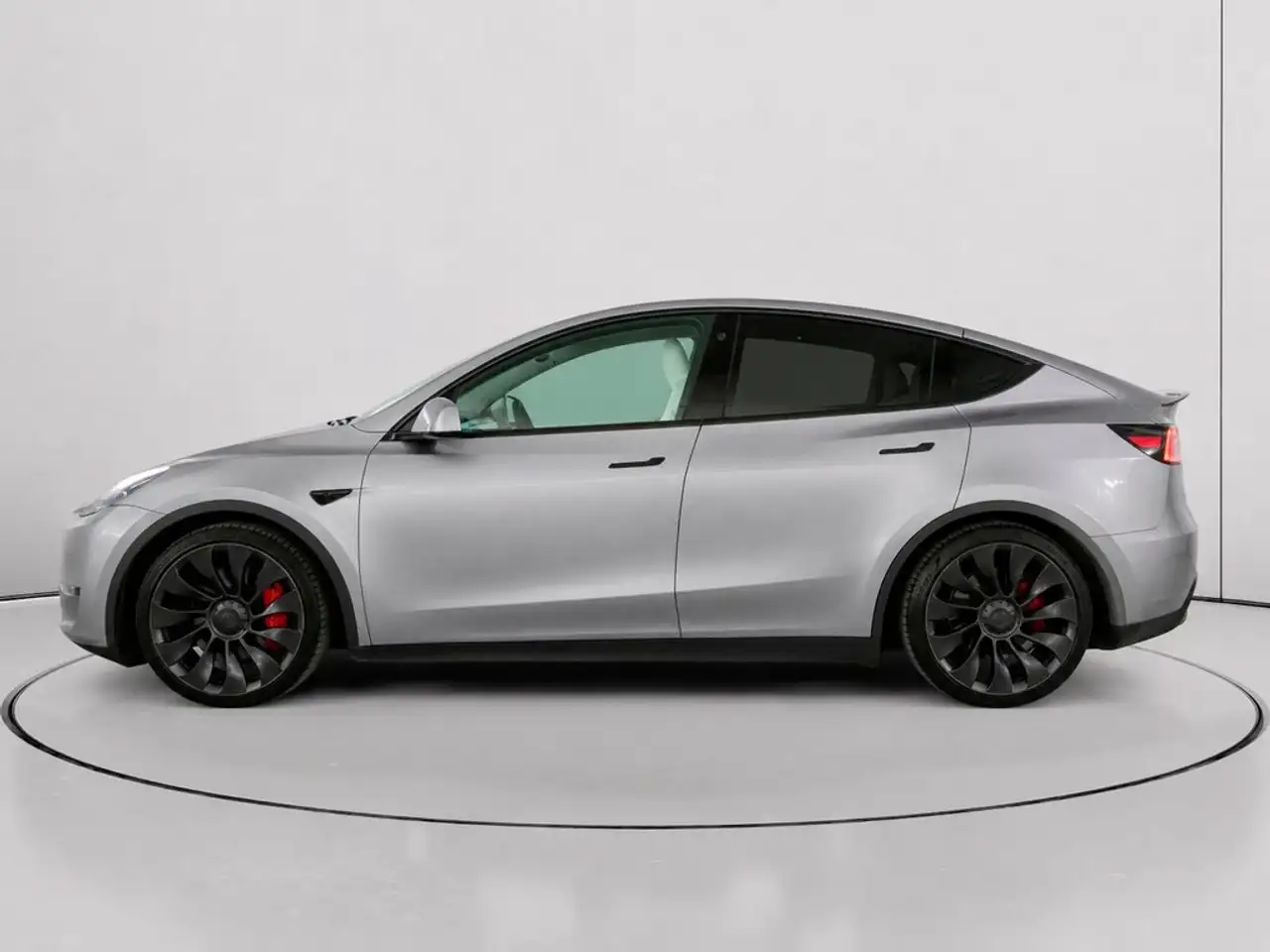 2023 Tesla Model Y Performance AWD, photograph 6