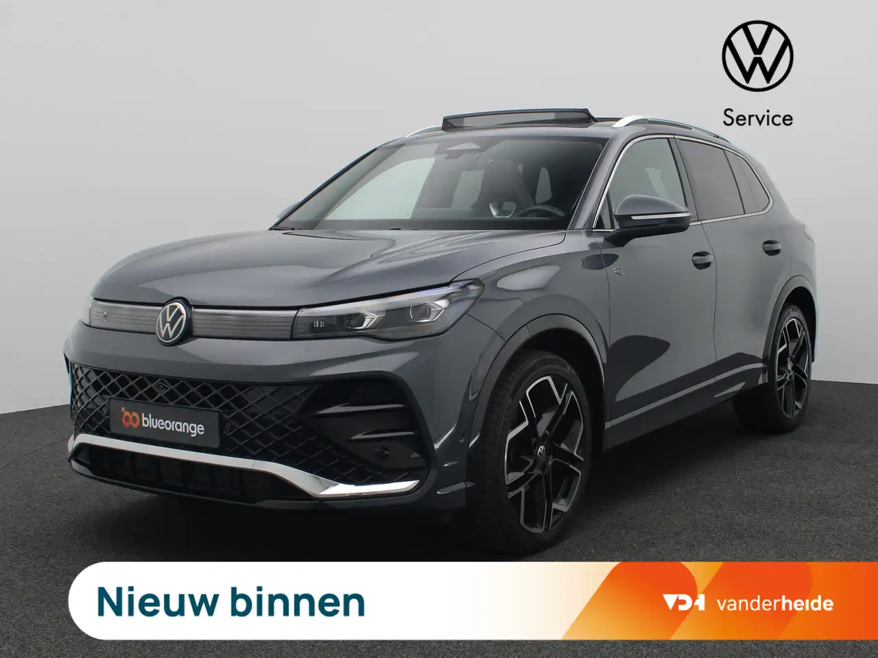 Volkswagen Tiguan 1.5 eTSI R-Line Business 150PK DSG Panoramadak, Tr — photo 1 of 40