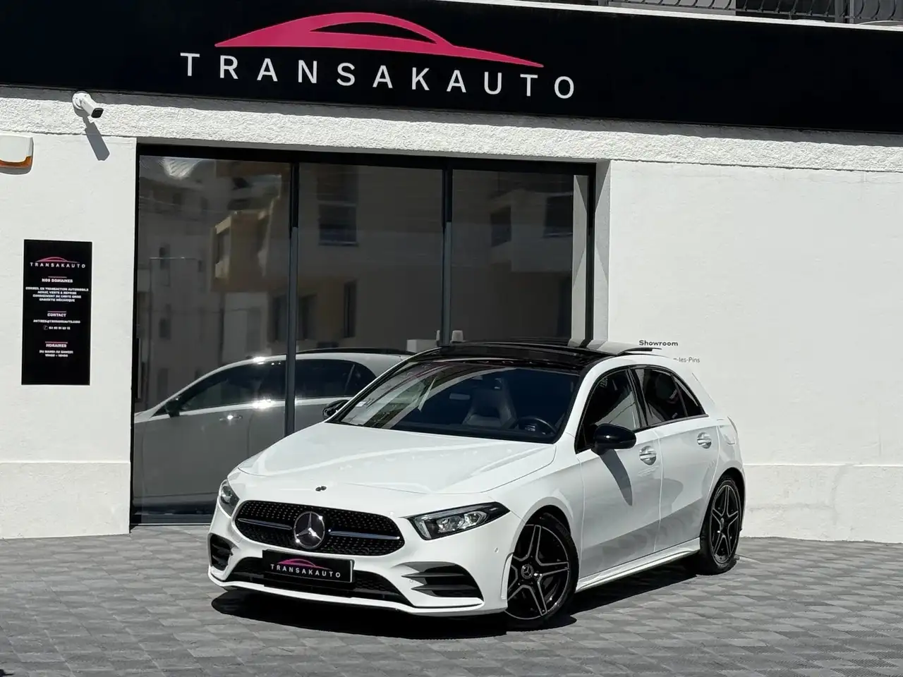 Mercedes-Benz - AMG Line A180d — photo 1 of 40