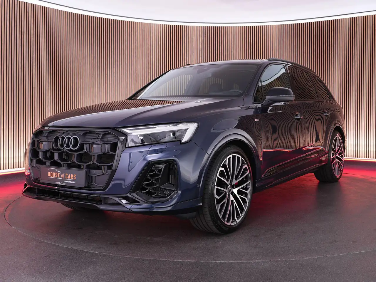 Audi Q7 60 TFSI e quattro Pro Line S Competition |achteras — photo 1 of 40