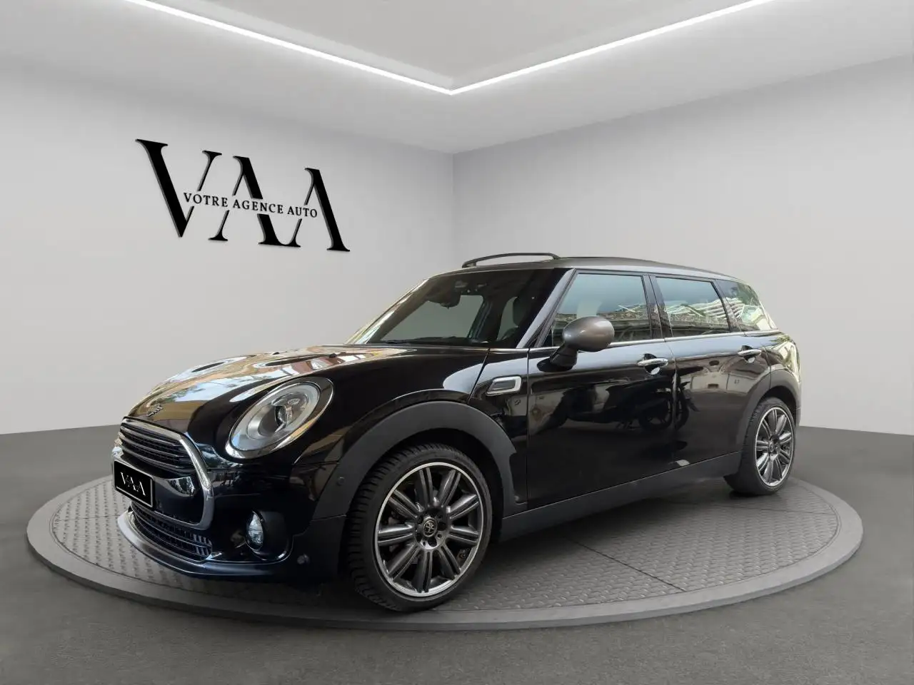 MINI Mini Clubman 1.5i - 136 - BVR CLUBMAN F54 BREAK Cooper Edition Kensington PHASE 1 — photo 1 of 26