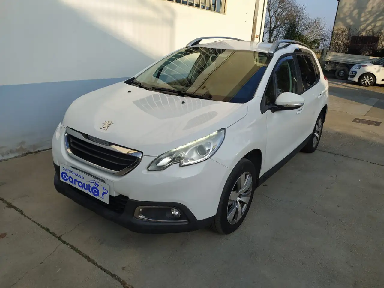 Peugeot 2008 100 hdi Active CBC — photo 1 of 15