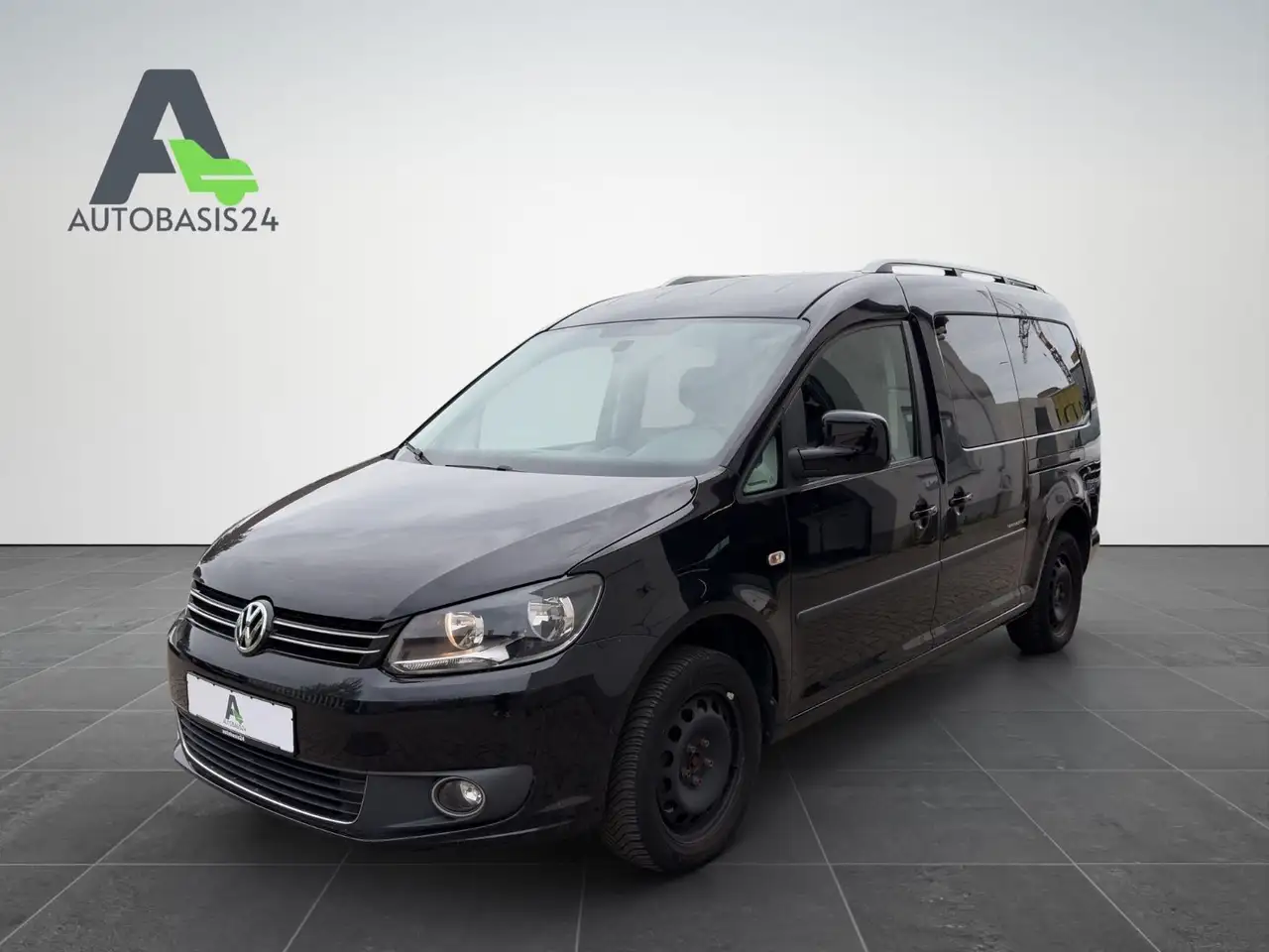 Volkswagen Caddy Maxi Comfortline *7-Sitzer*PDC*NAVI*1.Hand — photo 1 of 17