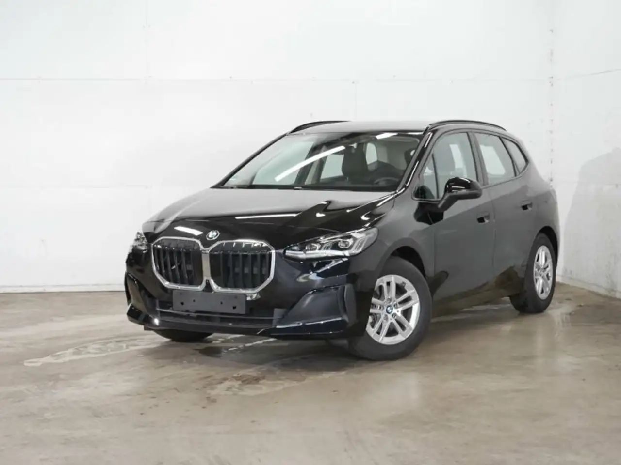 BMW 218 d Active Tourer Park+ ACC HuD LED Komfortzug. — photo 1 of 11